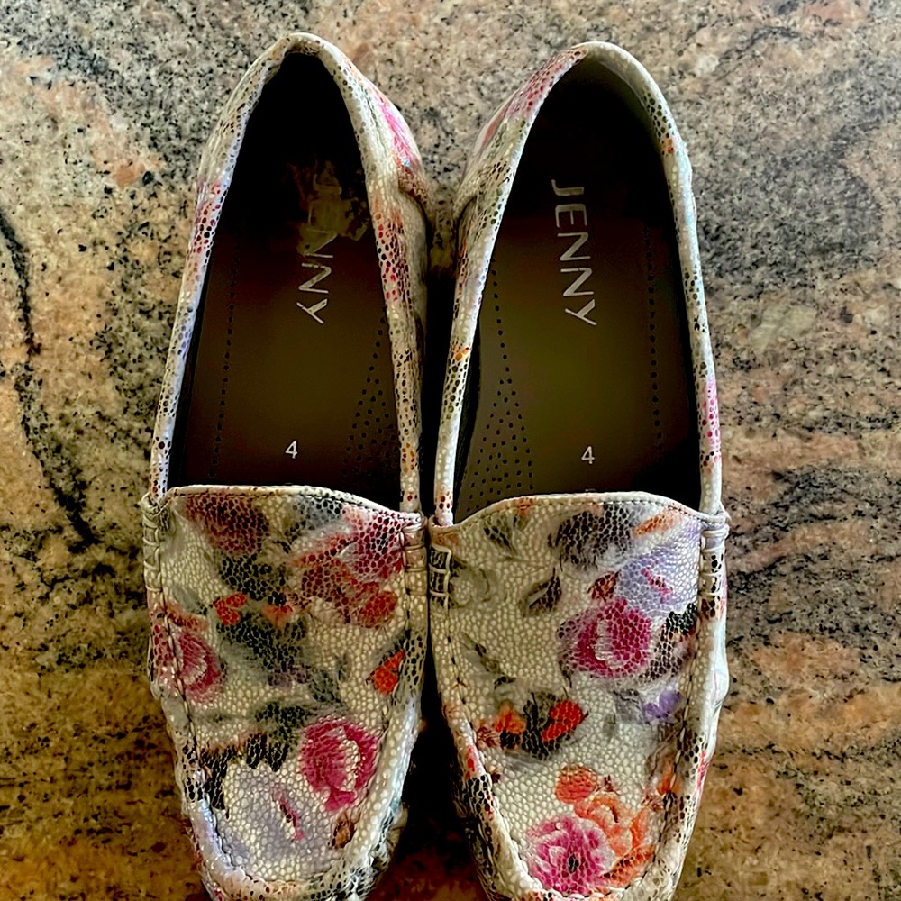 Jenny Luftpolster Floral Leather Shoes